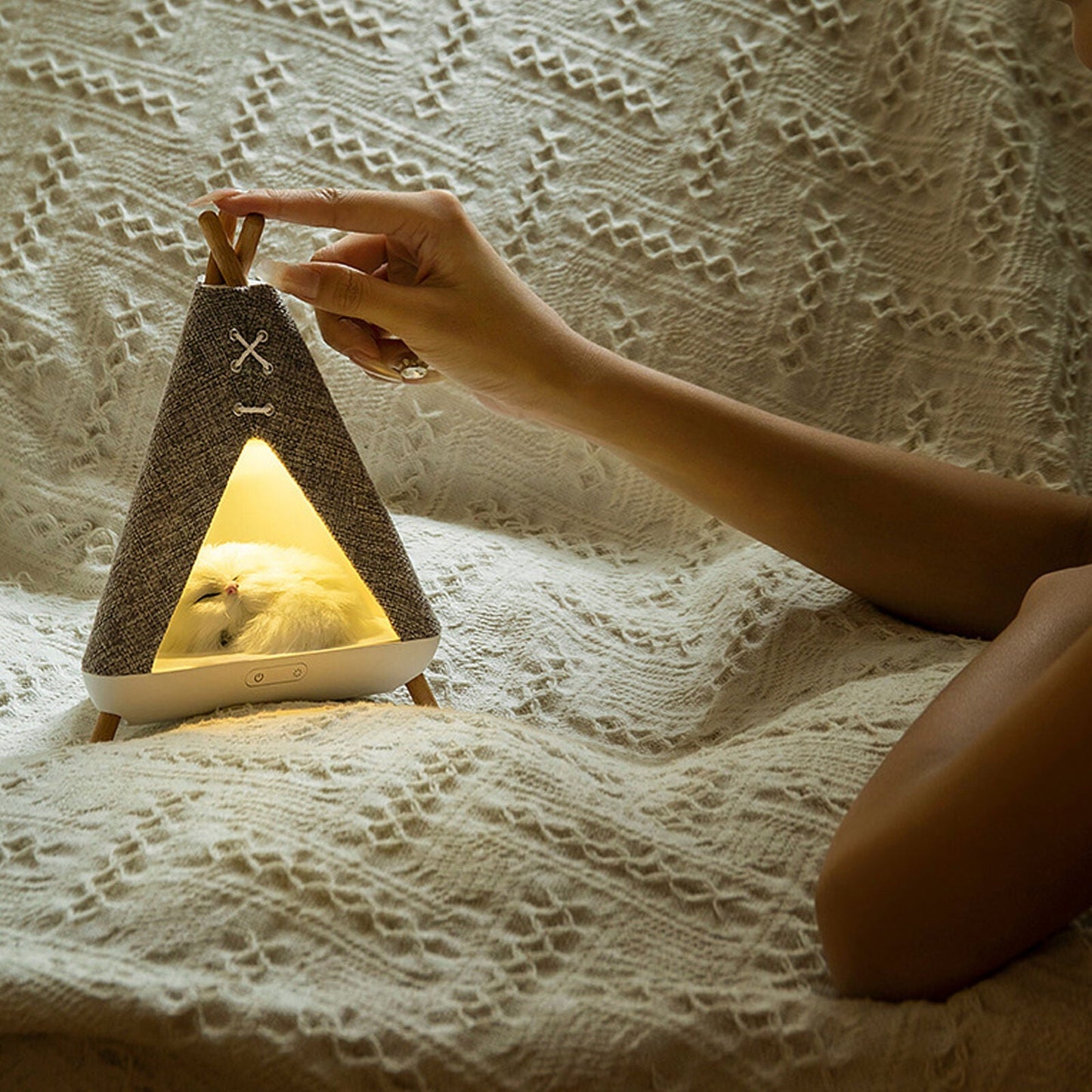 Cute Cat House in Tent Shape Lamp Night Light with Wireless Bluetooth Speaker for Bedroom, Home, office, Party, Room décor, Valentine, Birthday Gifts etc.