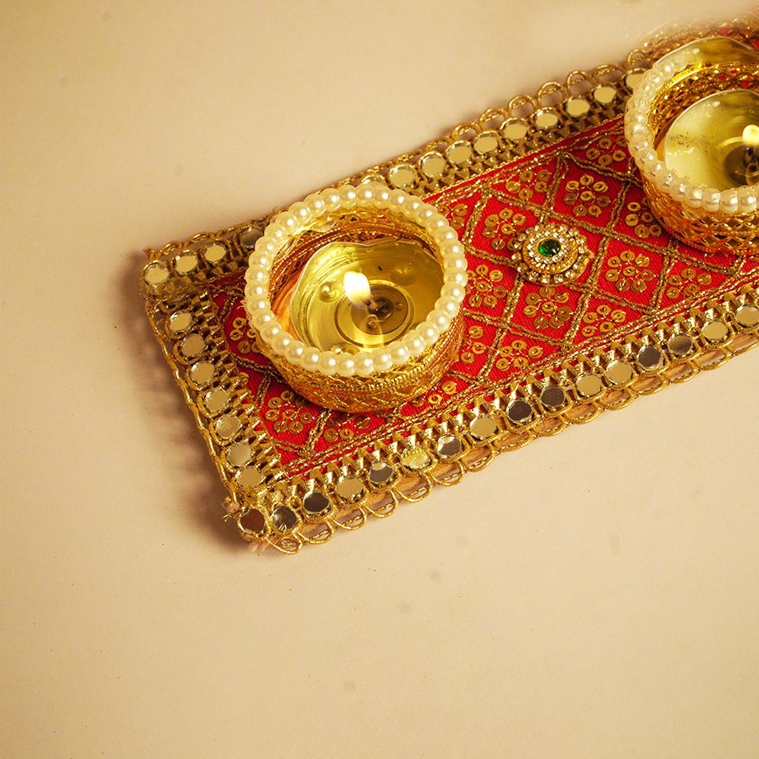 Traditional Red & Gold 3-Tealight Decorative Candle Holder