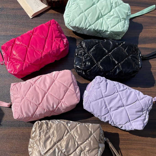 The Ultimate Everyday Pouch – For Beauty, Pens & Travel Bits