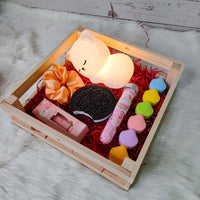 Enchanting Gift Hamper: Unwrap Happiness