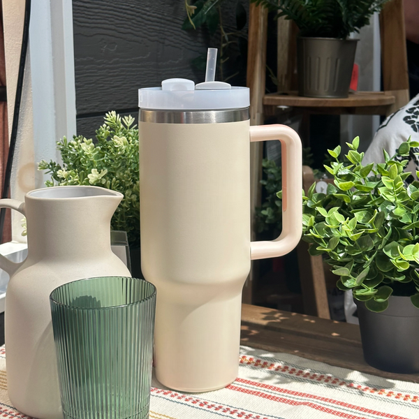 Stainless Steel Tumbler with Straw – Matte Finish & Insulated 1.2L