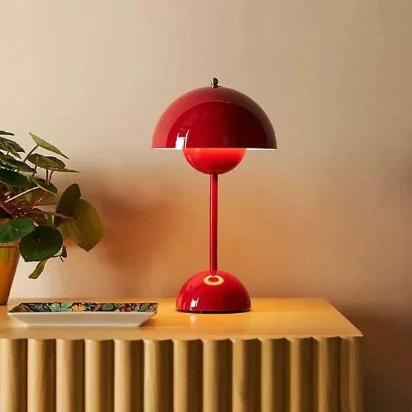 Flower Bud Mushroom Table Lamp